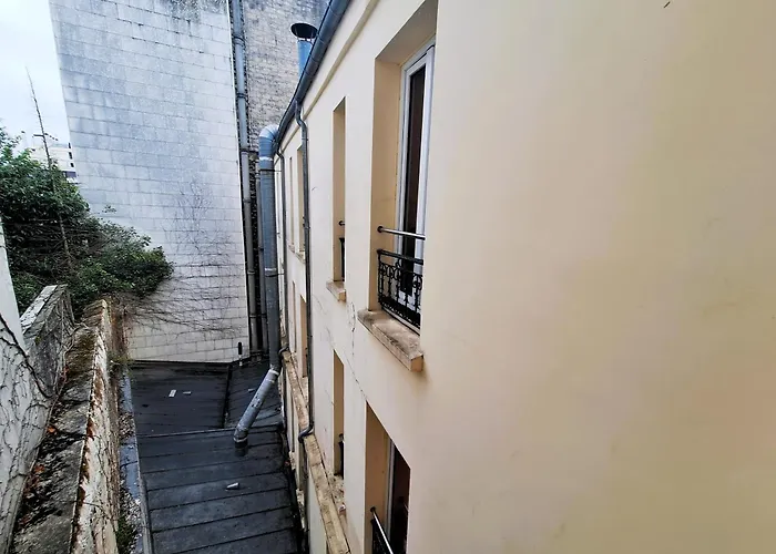 Hipotel Paris Gambetta République