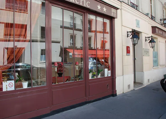 Hotel Courcelles Médéric Parigi